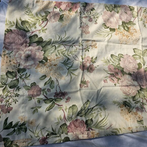 King Size Floral Print Pillowcase Cotton Blend Soft Pastel Bedding Decor 1 Count - Picture 3 of 7